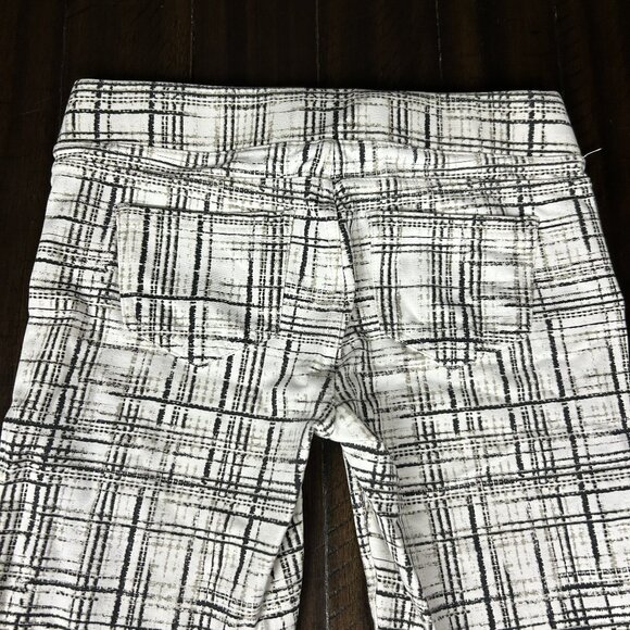 Liverpool Jeans Company- White Plaid Skinny Jeggings - Picture 4 of 6